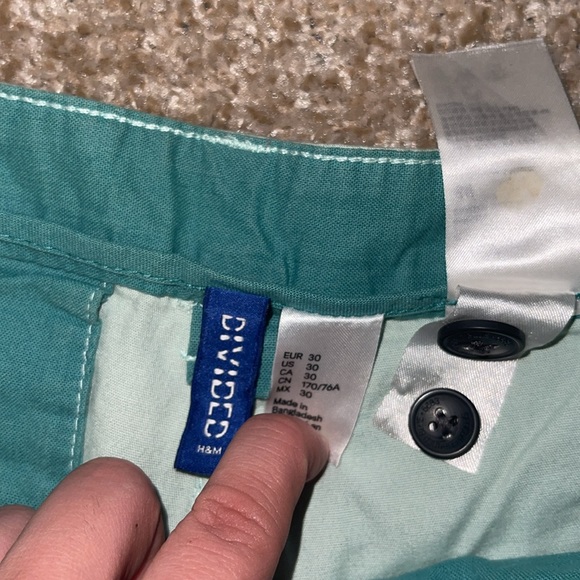 H&M Men’s Shorts(USED) - Picture 2 of 3